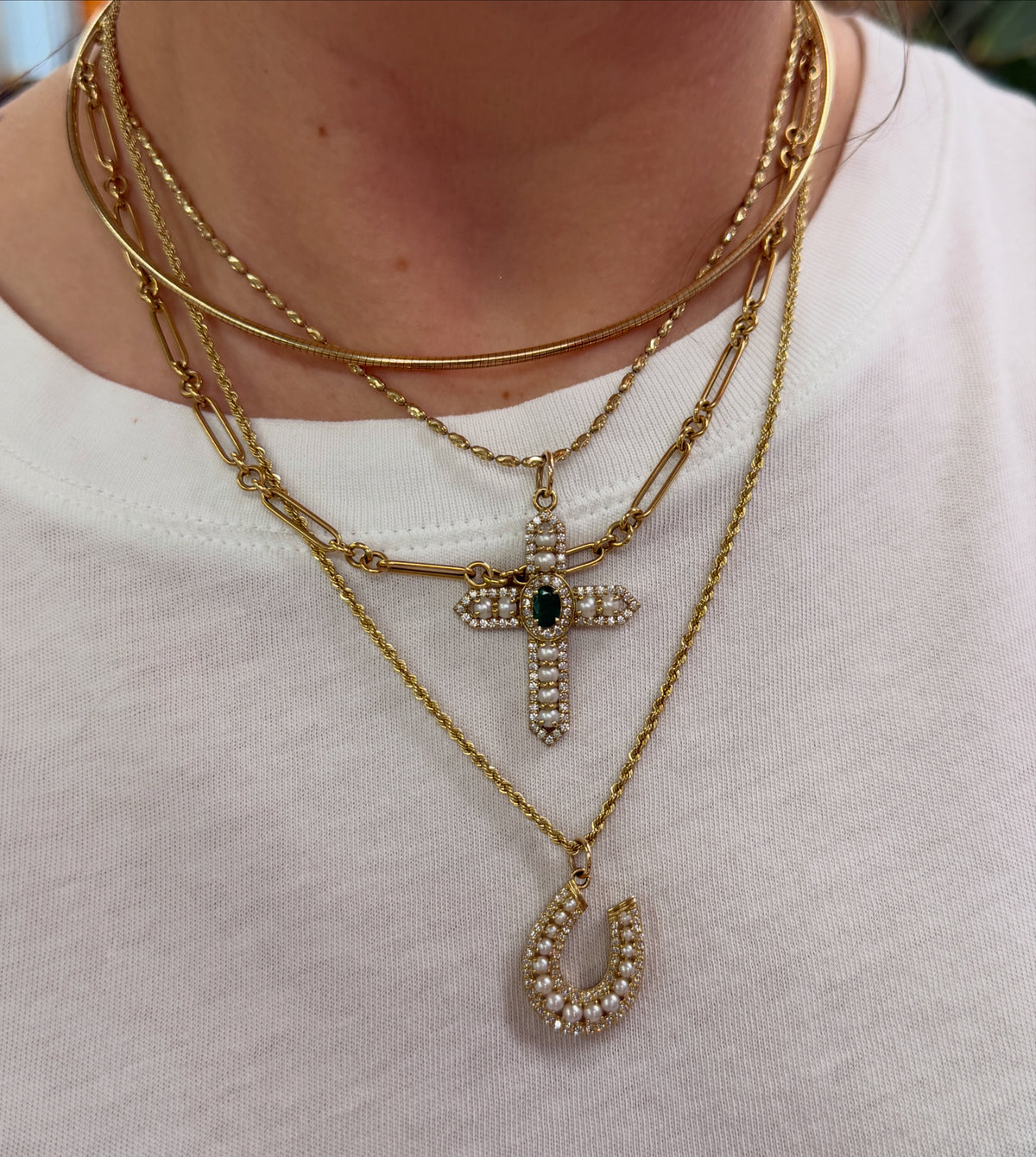 Diamond and Pearl Lucky Horseshoe Pendant